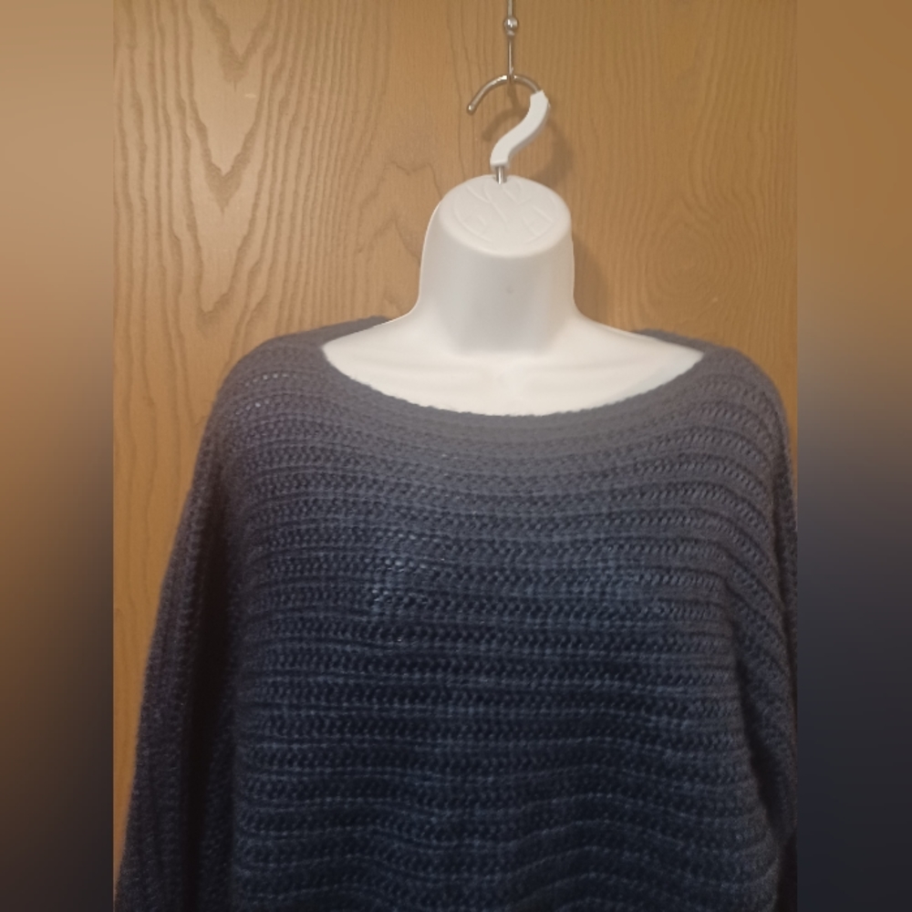 Navy blue Batwing sleeve sweater - Picture 6 of 10